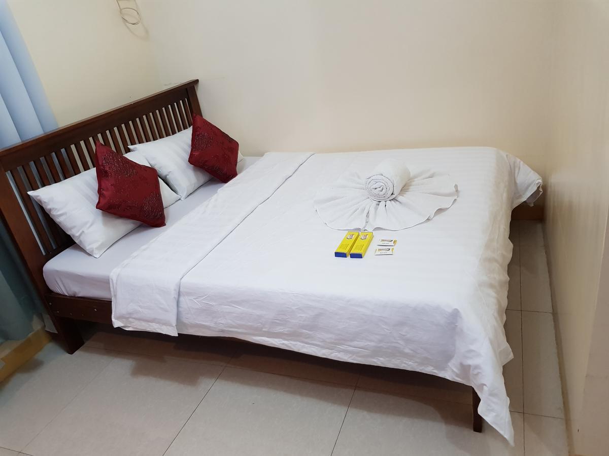 Eduardo'S Resort Calapan Ngoại thất bức ảnh